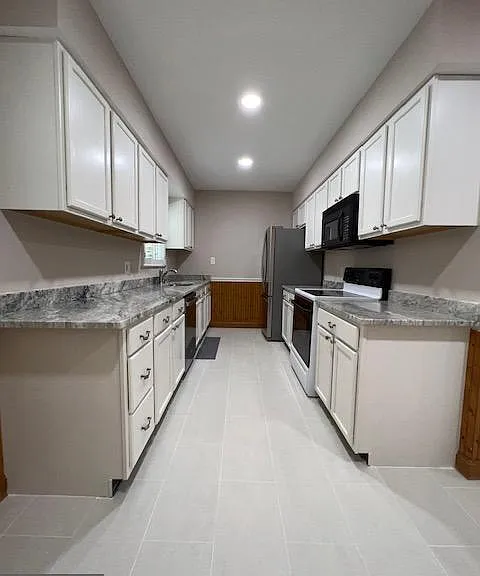 3704 Bevan Dr — Photo 11