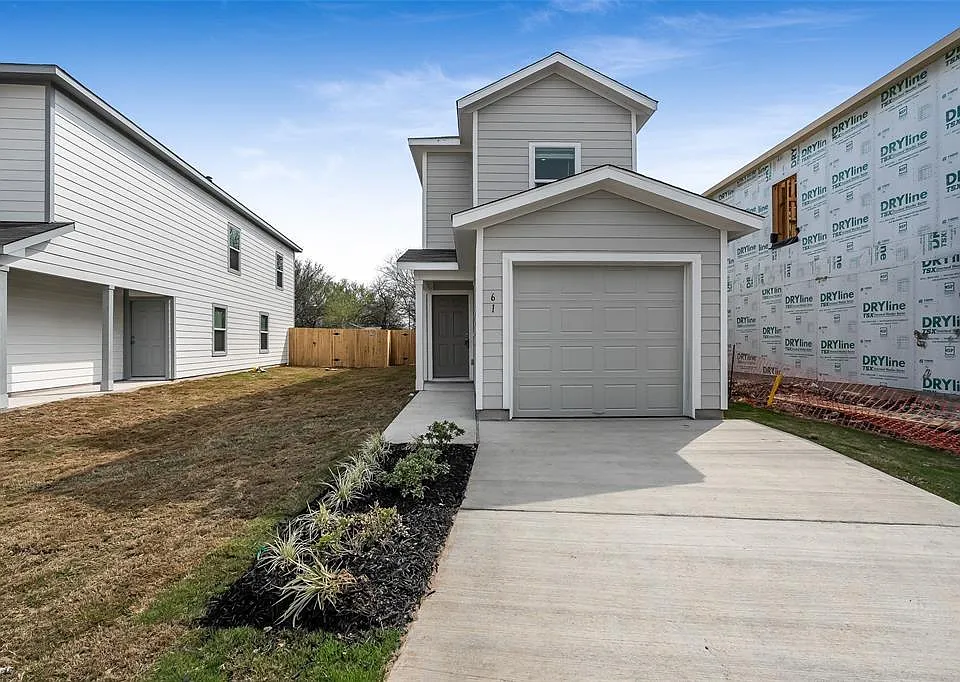 61 Trinity Cir