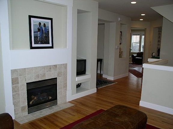 4th image of 7014 Silent Creek Ave SE