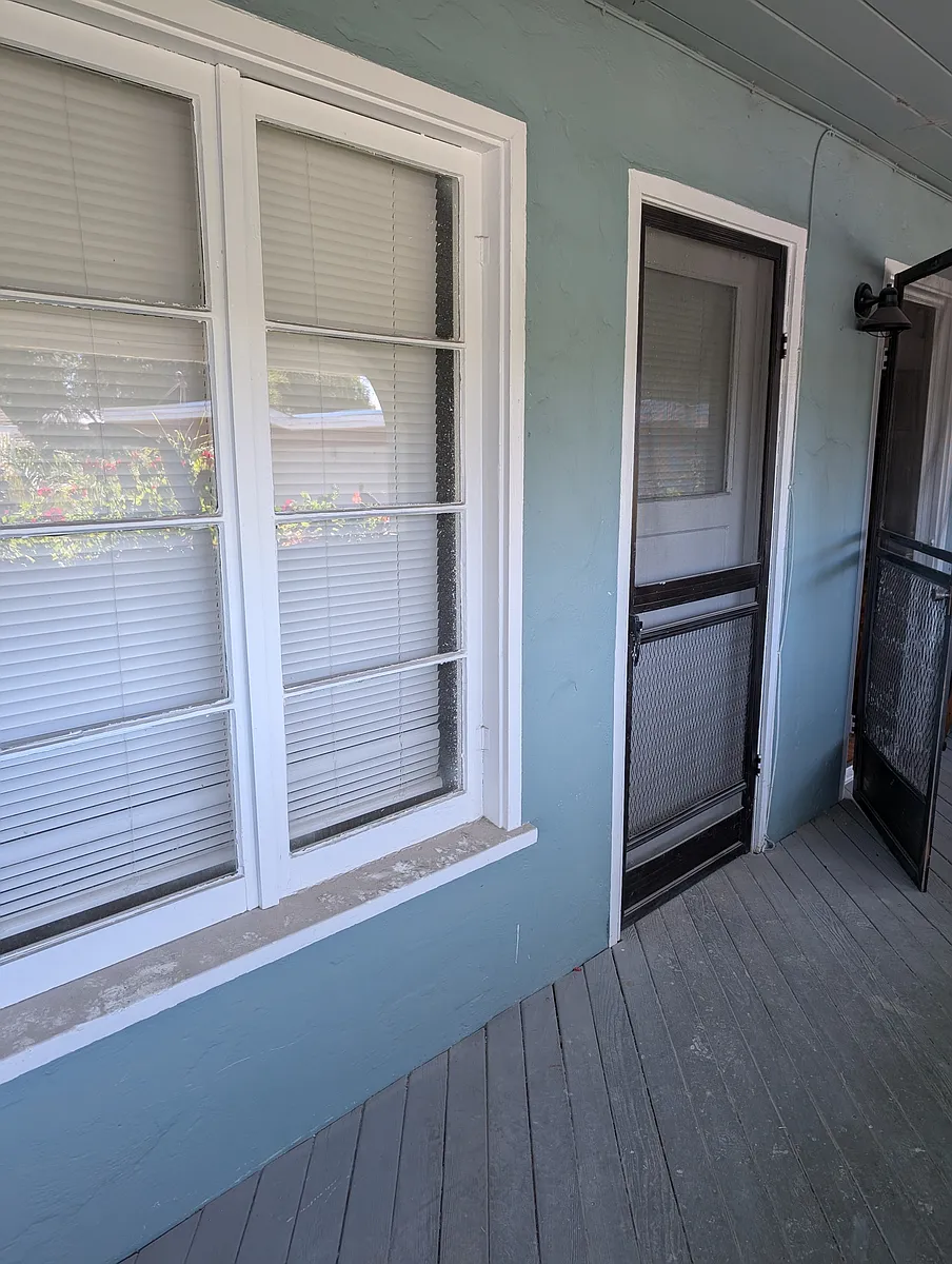 Building Photo - 2735 Soquel Ave #6