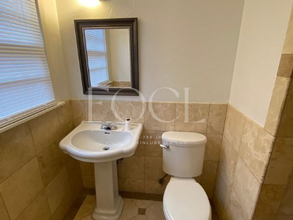 5th image of 4919 46th St