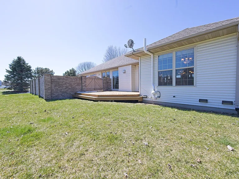 1805 Red Tail Dr — Photo 30