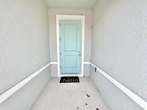 3rd image of 5587 Toulouse Ln
