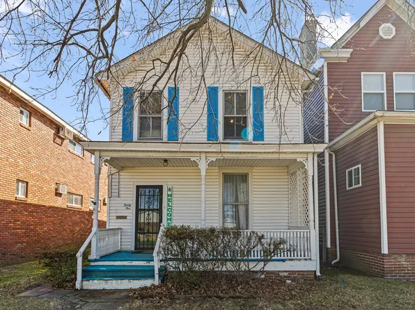 35 6th Ave W, Huntington, WV 25701