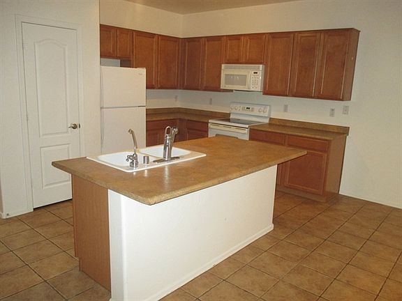 3rd image of 17738 W Maui Ln