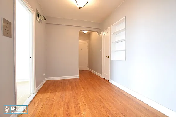 Rented by null | media 37