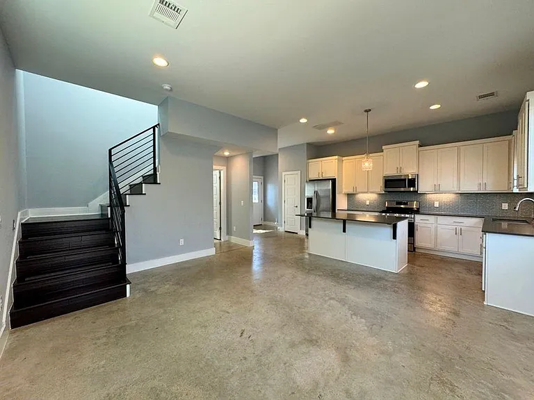 6201 Felix Ave #A — Photo 14