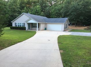 722 Tabby Linch Rd, Moreland, GA 30259