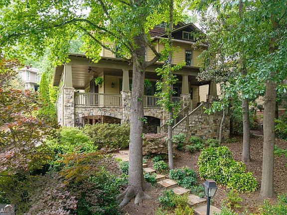 3rd image of 1370 Rock Springs Cir NE