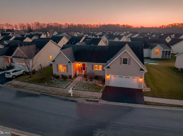 213 Nobles Pond Xing, Dover, DE 19904