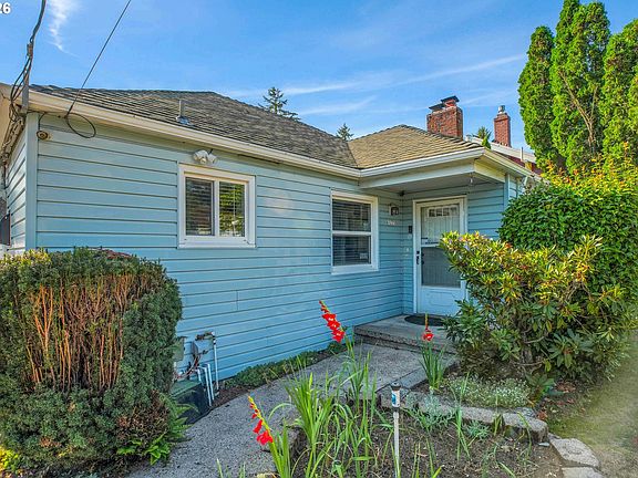 2nd image of 3225 SE 55th Ave