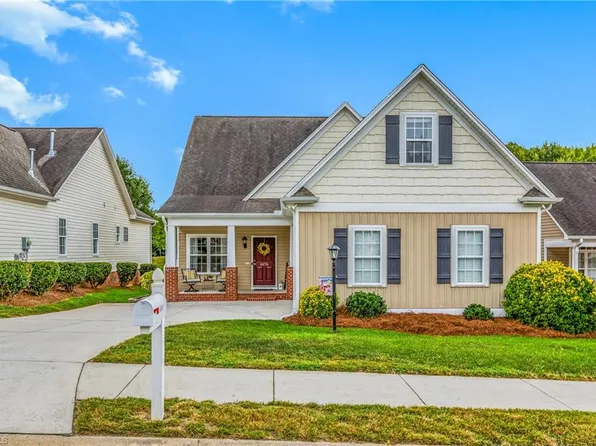 6676 Springfield Village Ln, Clemmons, NC 27012