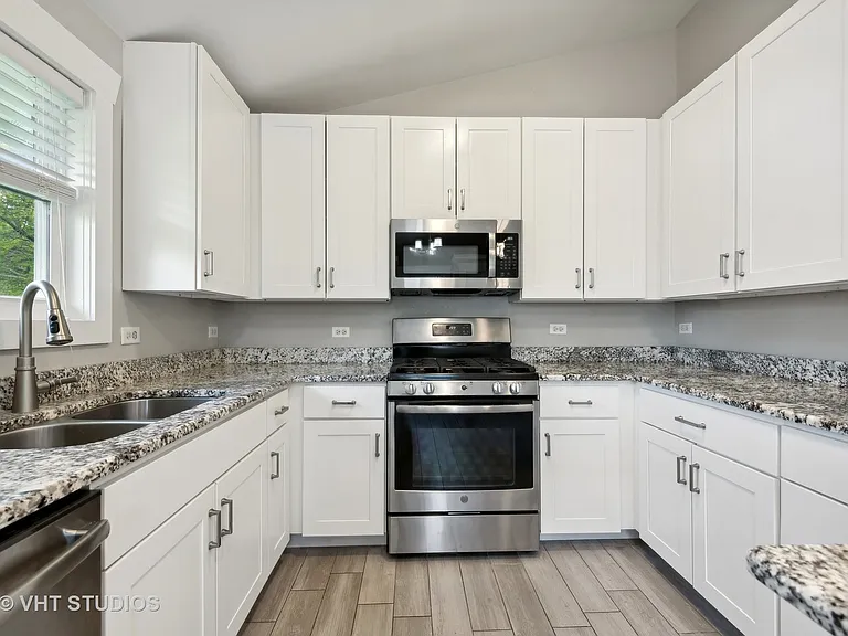 425 Mildred Ave — Photo 7