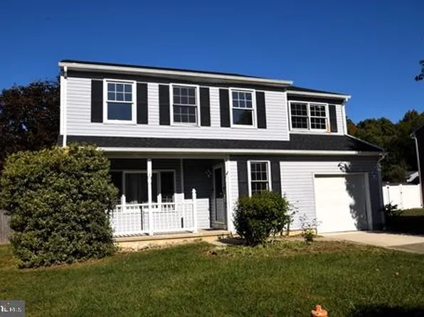 711 Millcreek Ln, Bear, DE 19701