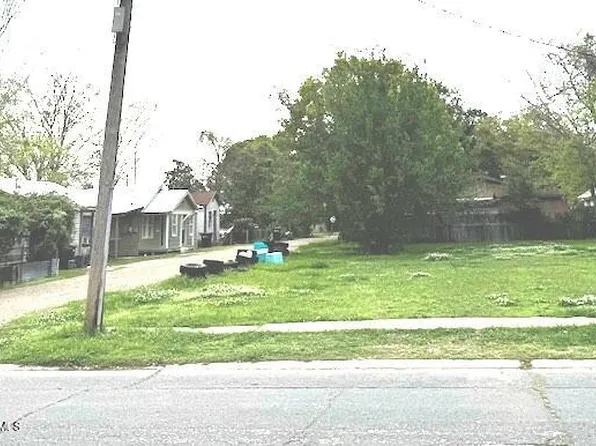 936 Providence St, New Iberia, LA 70560