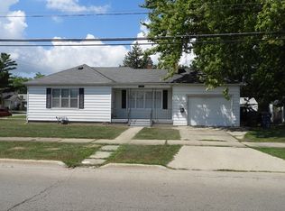 1002 N Jackson St, Waukegan, IL 60085