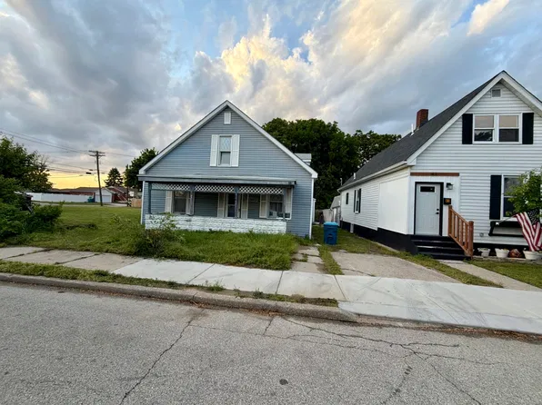 47 W Penning Ave, Wood River, IL 62095