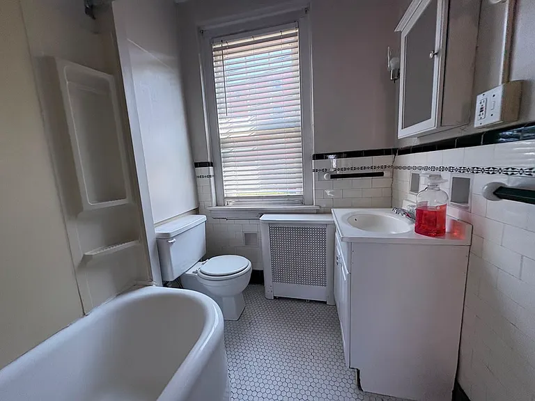 405 Main St #44 — Photo 9