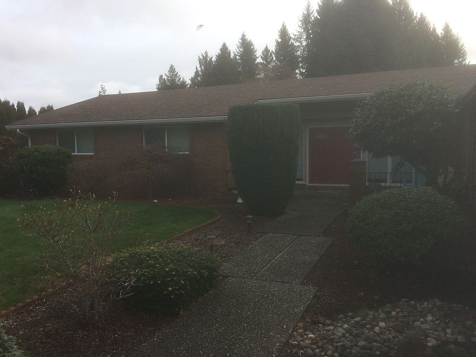 1st image of 4500 Village Dr SE