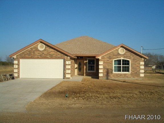 2nd image of 210 Comanche Dr