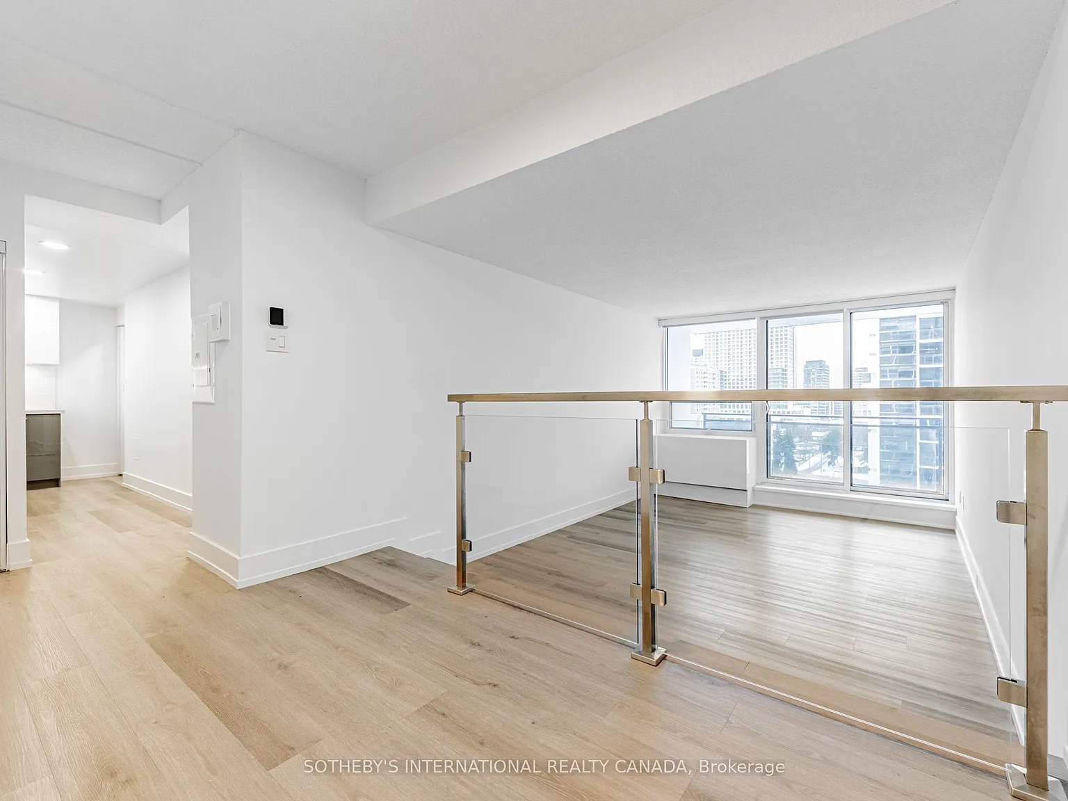 2 bed, $2,770 — Photo 4