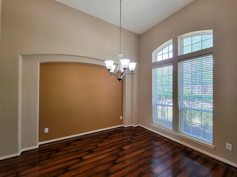 20931 Flower Croft Ct — Photo 15