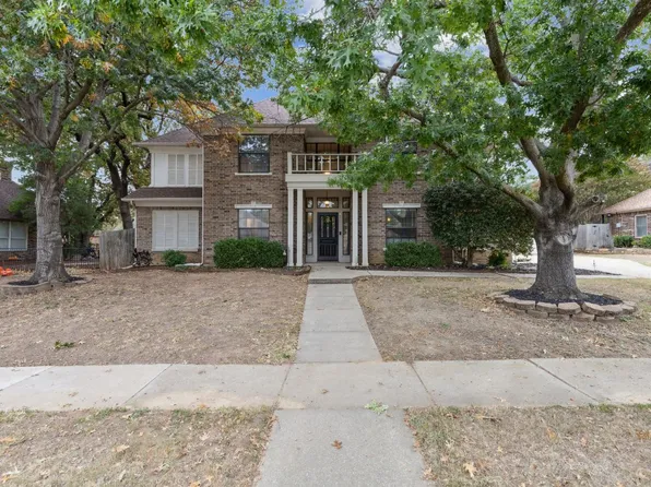 1314 Winston Dr, Corinth, TX 76210