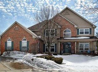 379 S Clyde Ct, Palatine, IL 60067