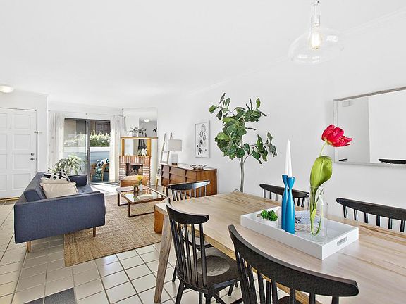 2nd image of 617 N Mar Vista Ave APT 1