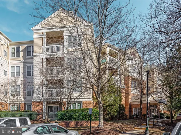 12915 Alton Sq APT 403, Herndon, VA 20170
