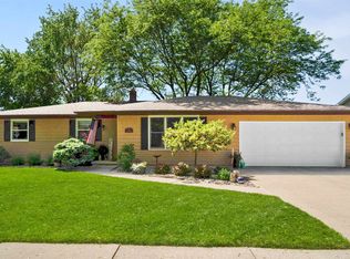 715 Sheridan St, Kaukauna, WI 54130