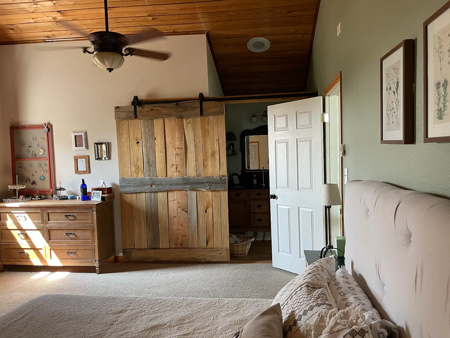 5 bed, $2,800 — Photo 2