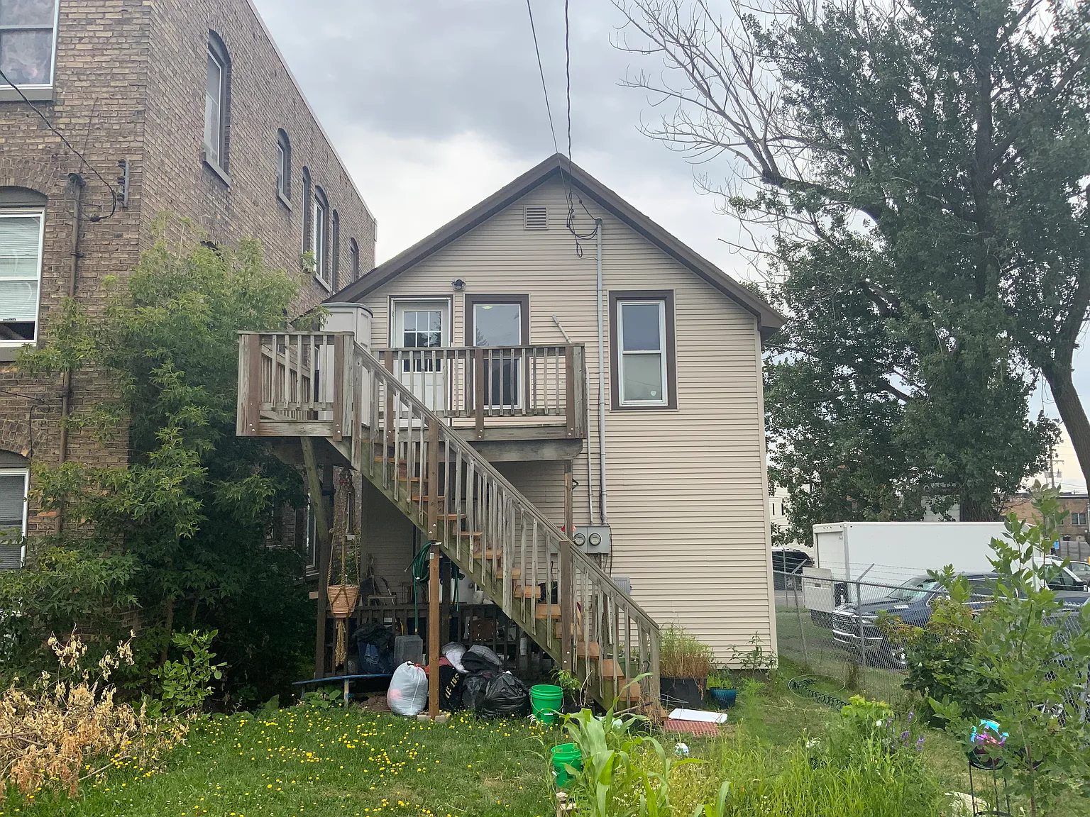 2 bed, 1.0 bath, $1,080 — Photo 2