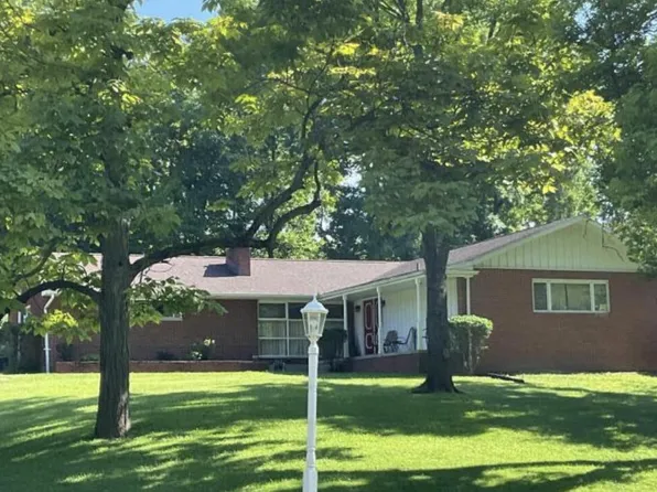 1524 Winding Trl, Springfield, OH 45503