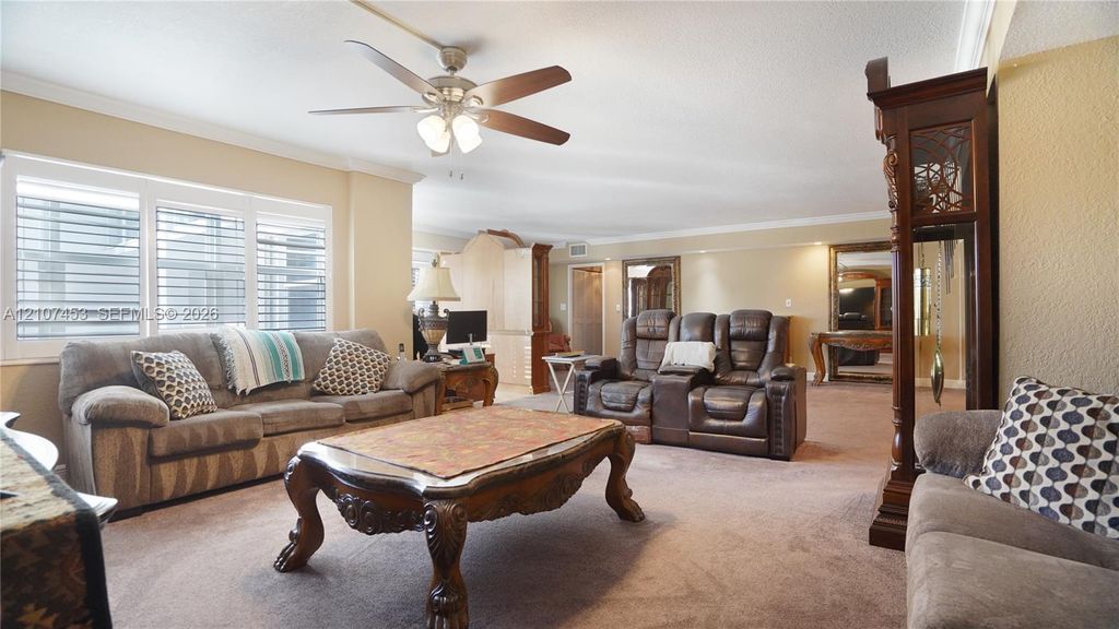 111 N Pompano Beach Blvd APT 304, photo 4
