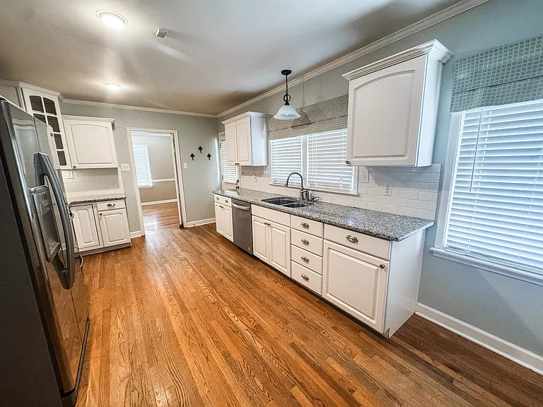 5169 Sequoia Ave — Photo 6