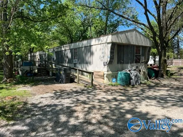 37 Goodwin Rd, Somerville, AL 35670