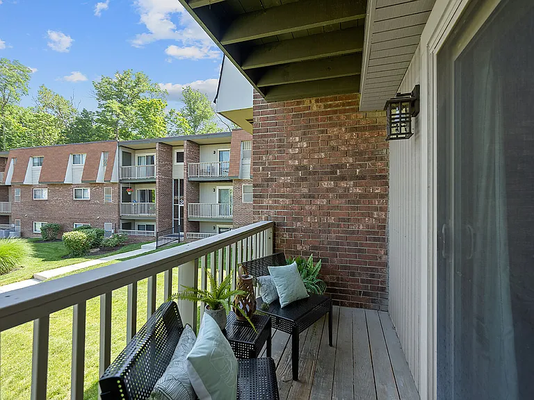 Millcroft Apartments — Photo 16