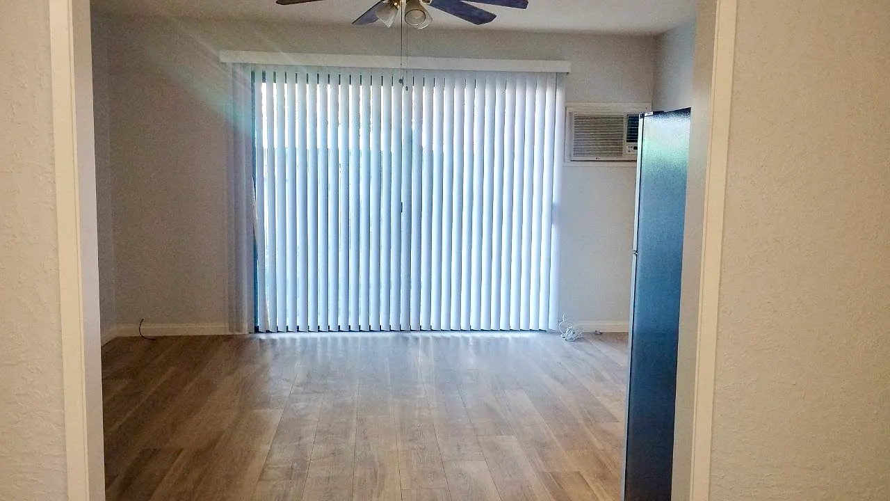 Studio, $1,425 — Photo 2