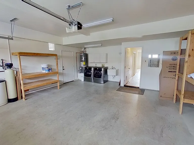 12 Touran Ln — Photo 11