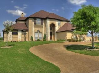 904 Walnut Falls Cir, Mansfield, TX 76063