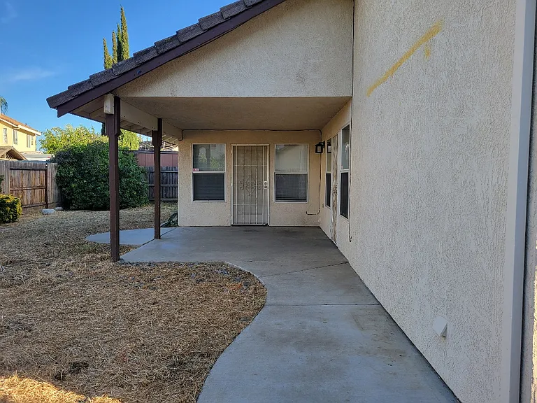 1812 College Greens Dr — Photo 20