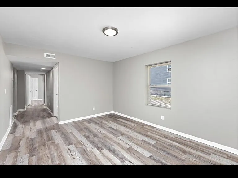 3321 Indiana Ave #B — Photo 5