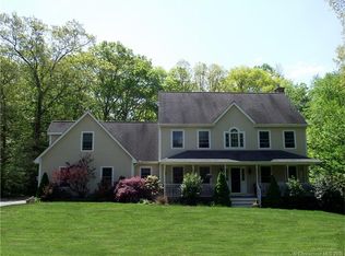 41 Tanglewood Dr, Colchester, CT 06415