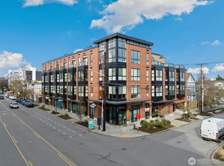 308 N 68th St #203, Seattle, WA 98103
