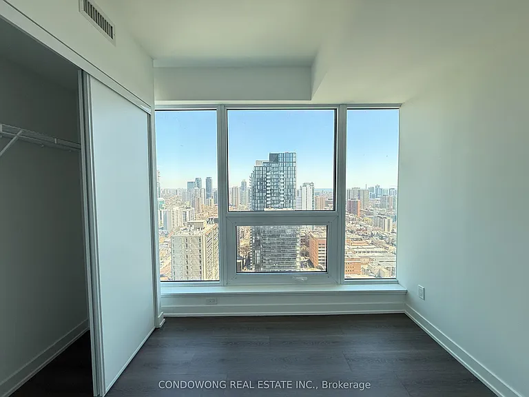 8 Wellesley St W #3309 — Photo 9