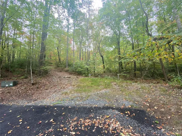 26 Winesap Blvd #26, Lake Lure, NC 28746