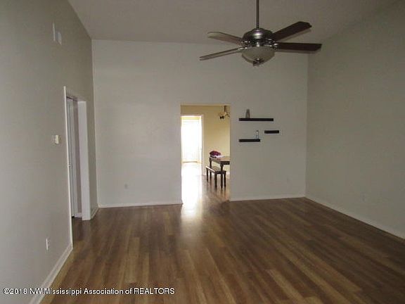 4th image of 6471 Barretts Bend Dr