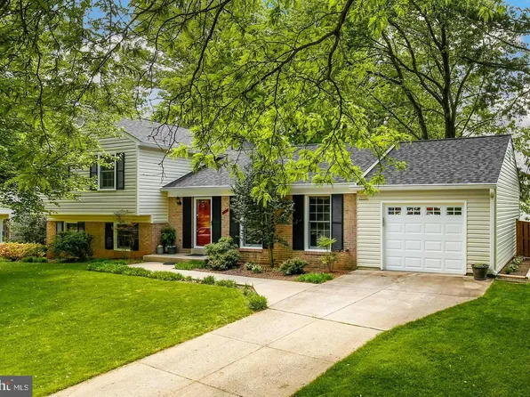 9501 Wallingford Dr, Burke, VA 22015