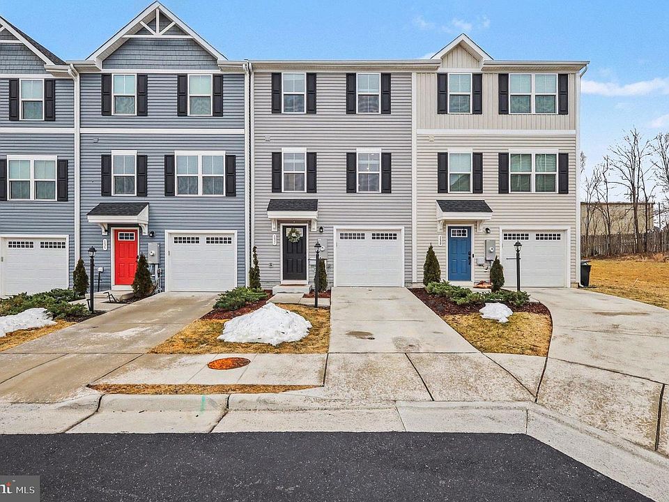 1st image of 137 Kensington Cir